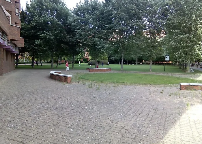 아파르타멘토스 투리스티코스 푸에르타 델 아파트 *